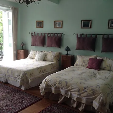 La Maison De La Riviere Bed & Breakfast