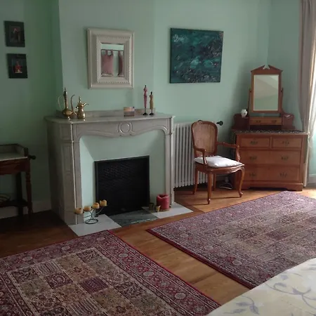 La Maison De La Riviere Bed & Breakfast Esperaza
